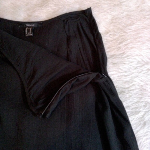 Forever 21 Womens Med Solid Black Skirt Faux Wrap Side Zip - Picture 6 of 6
